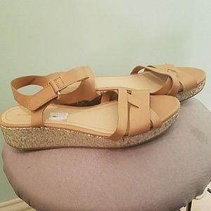 Sparkly sandal platforms